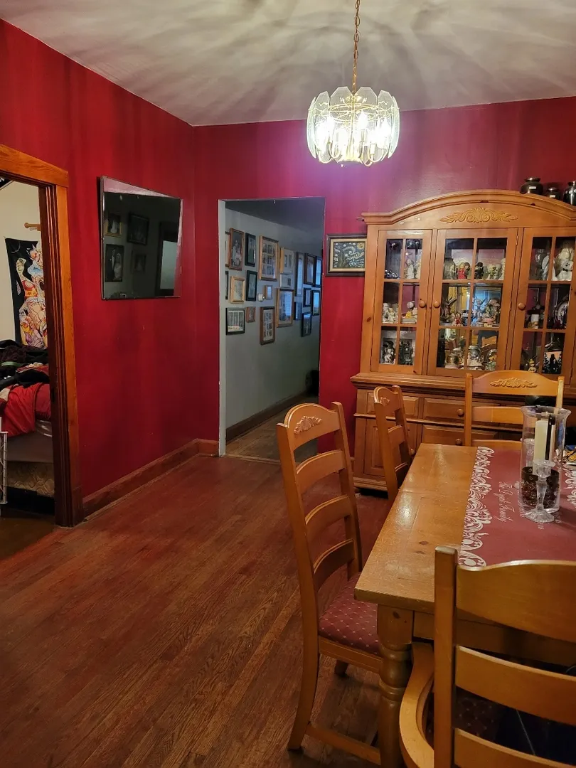 1254 W 31st Street IL