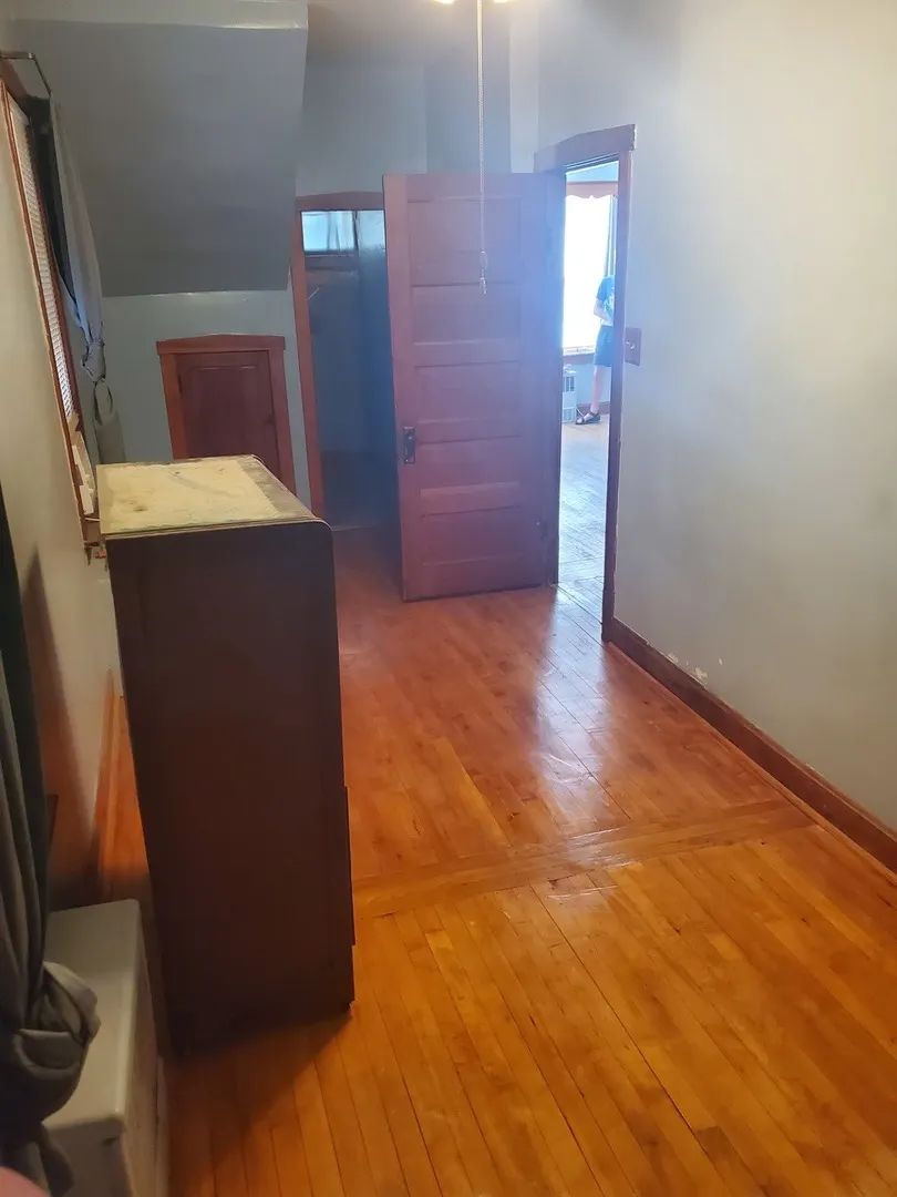 1254 W 31st Street IL