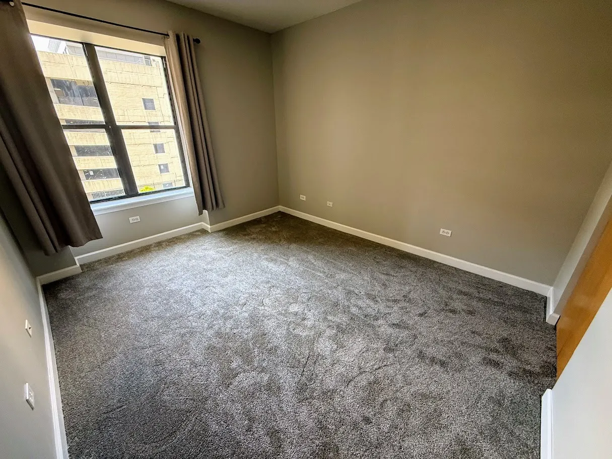 41 E 8th Street 805 IL