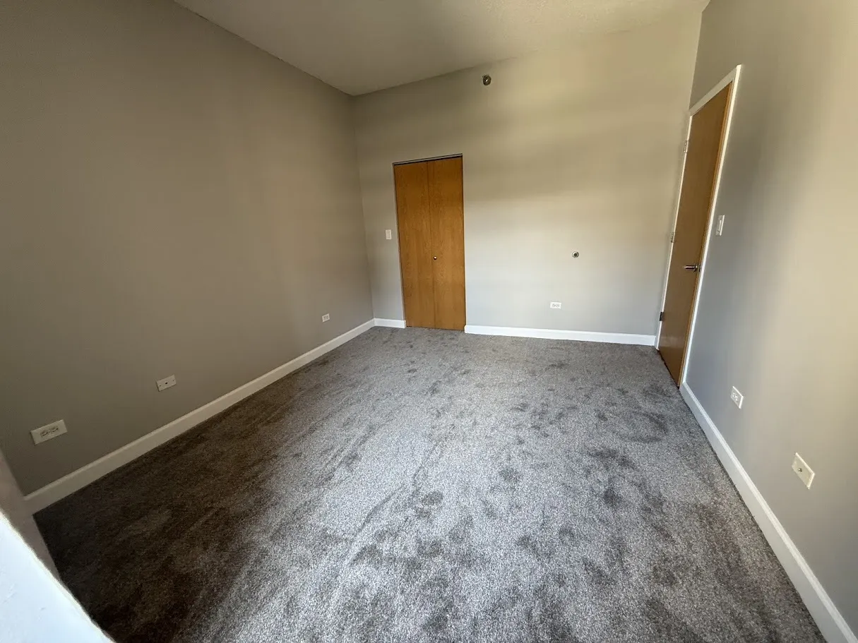 41 E 8th Street 805 IL