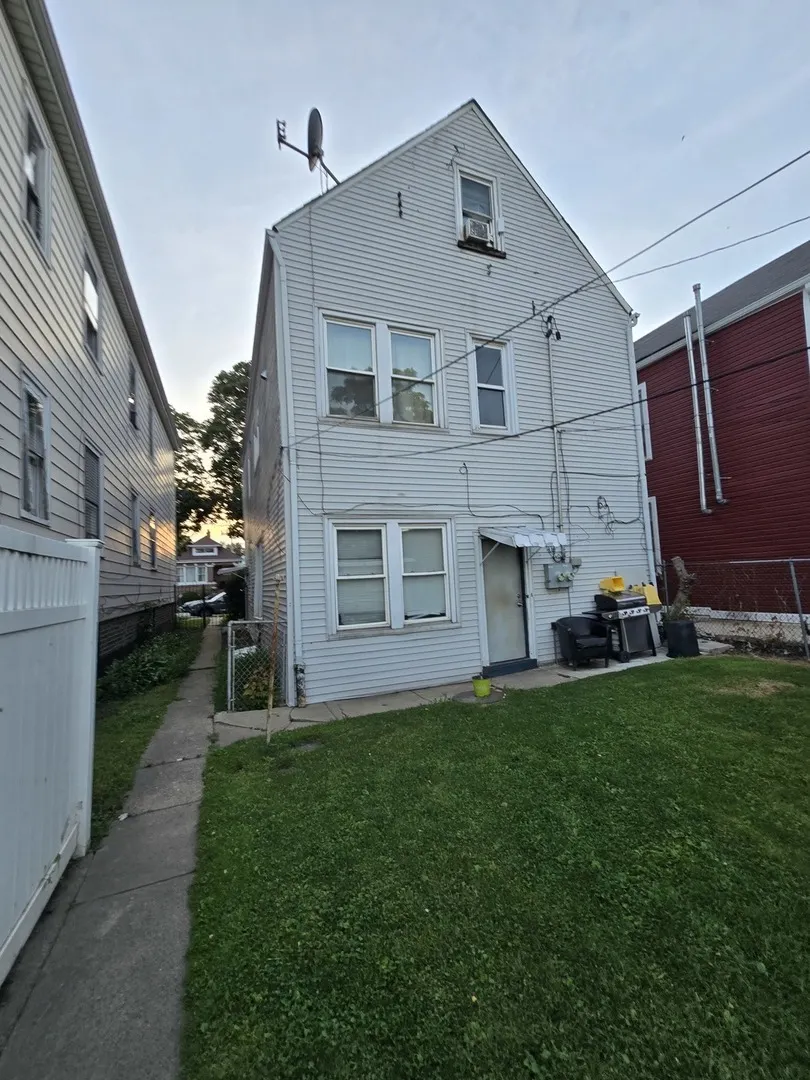 5119 S WASHTENAW Avenue IL