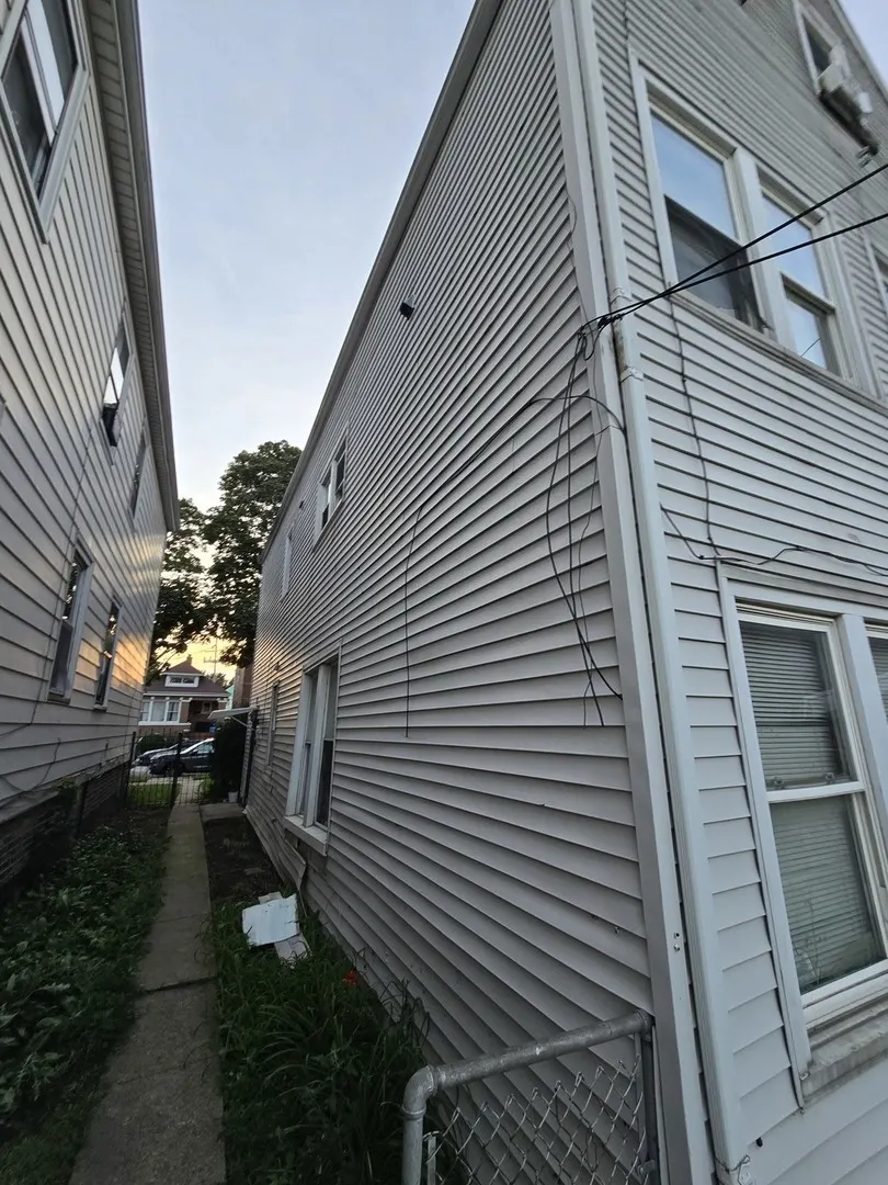 5119 S WASHTENAW Avenue IL