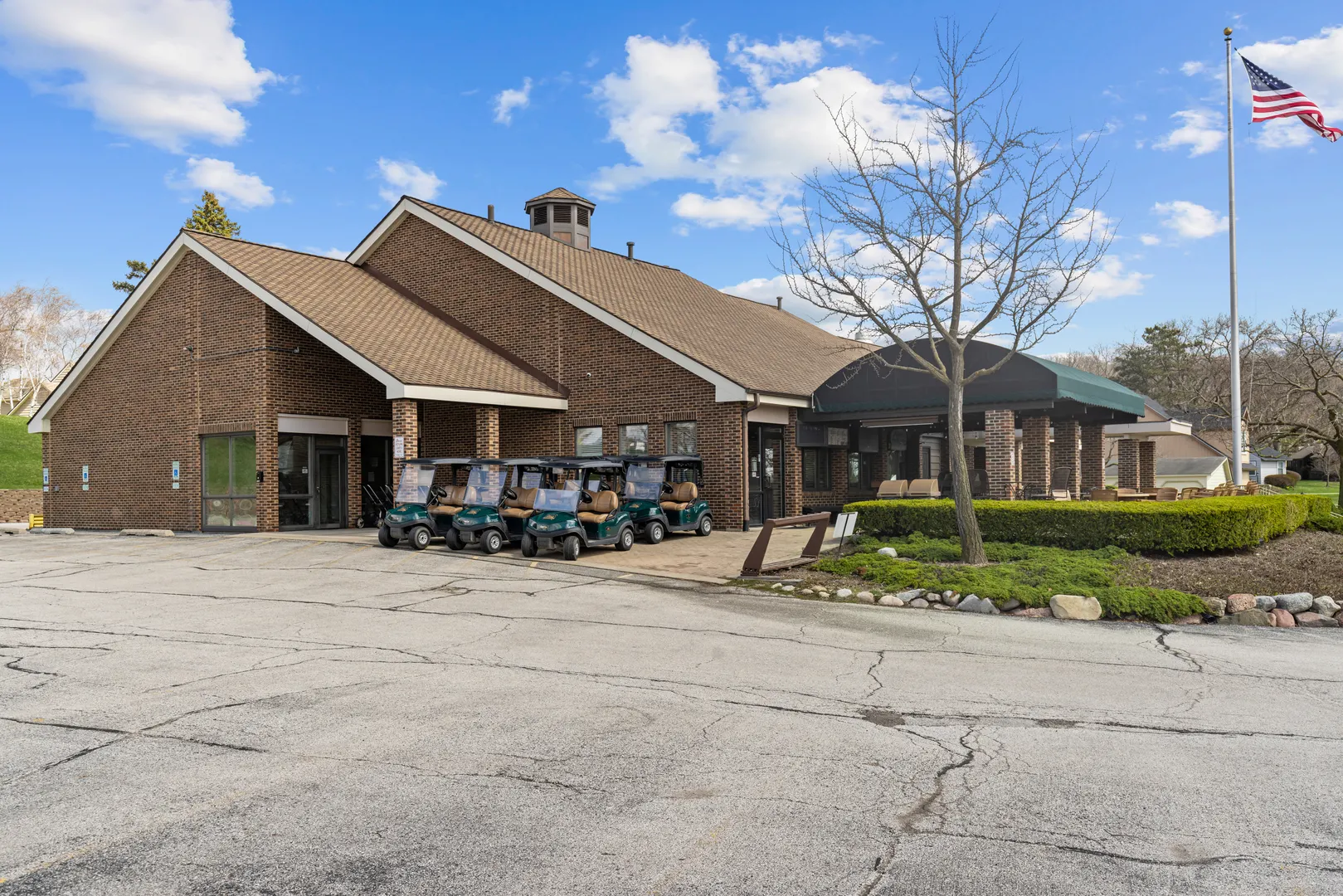 917 Vose Drive 304 IL