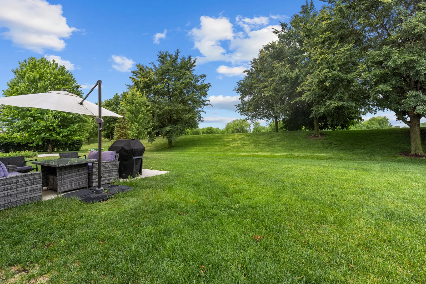 160 Valencia Parkway IL