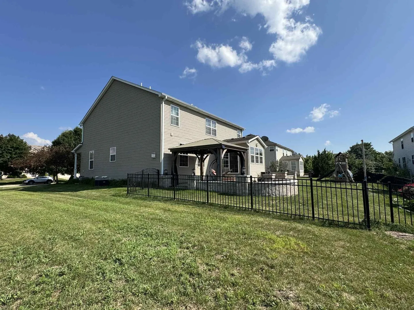 302 Hemlock Lane IL