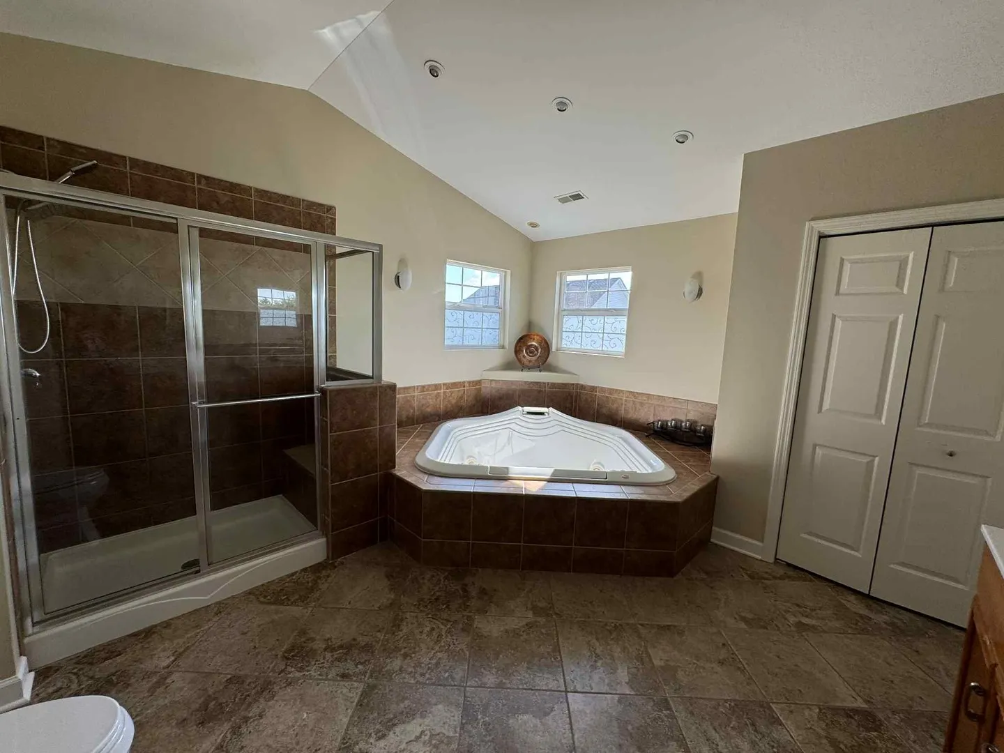 302 Hemlock Lane IL