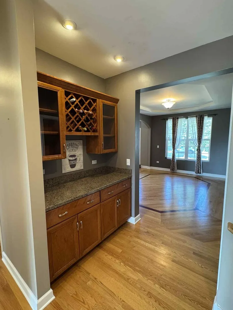 302 Hemlock Lane IL