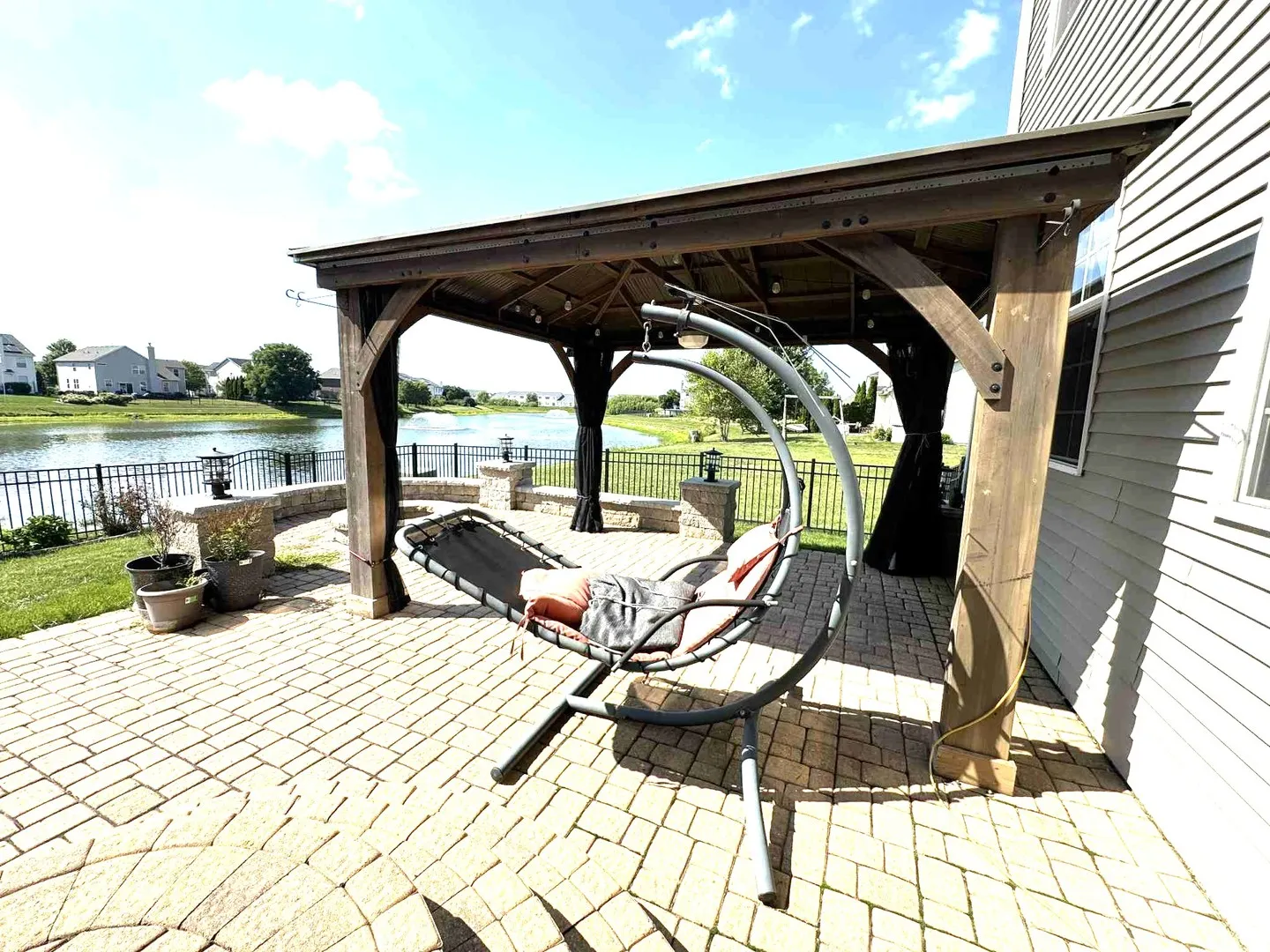 302 Hemlock Lane IL