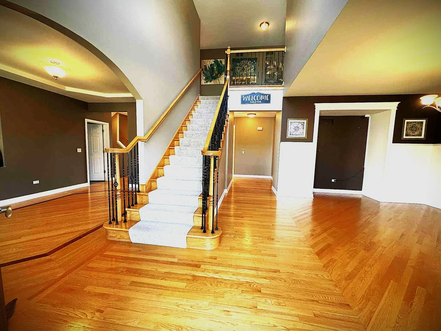 302 Hemlock Lane IL