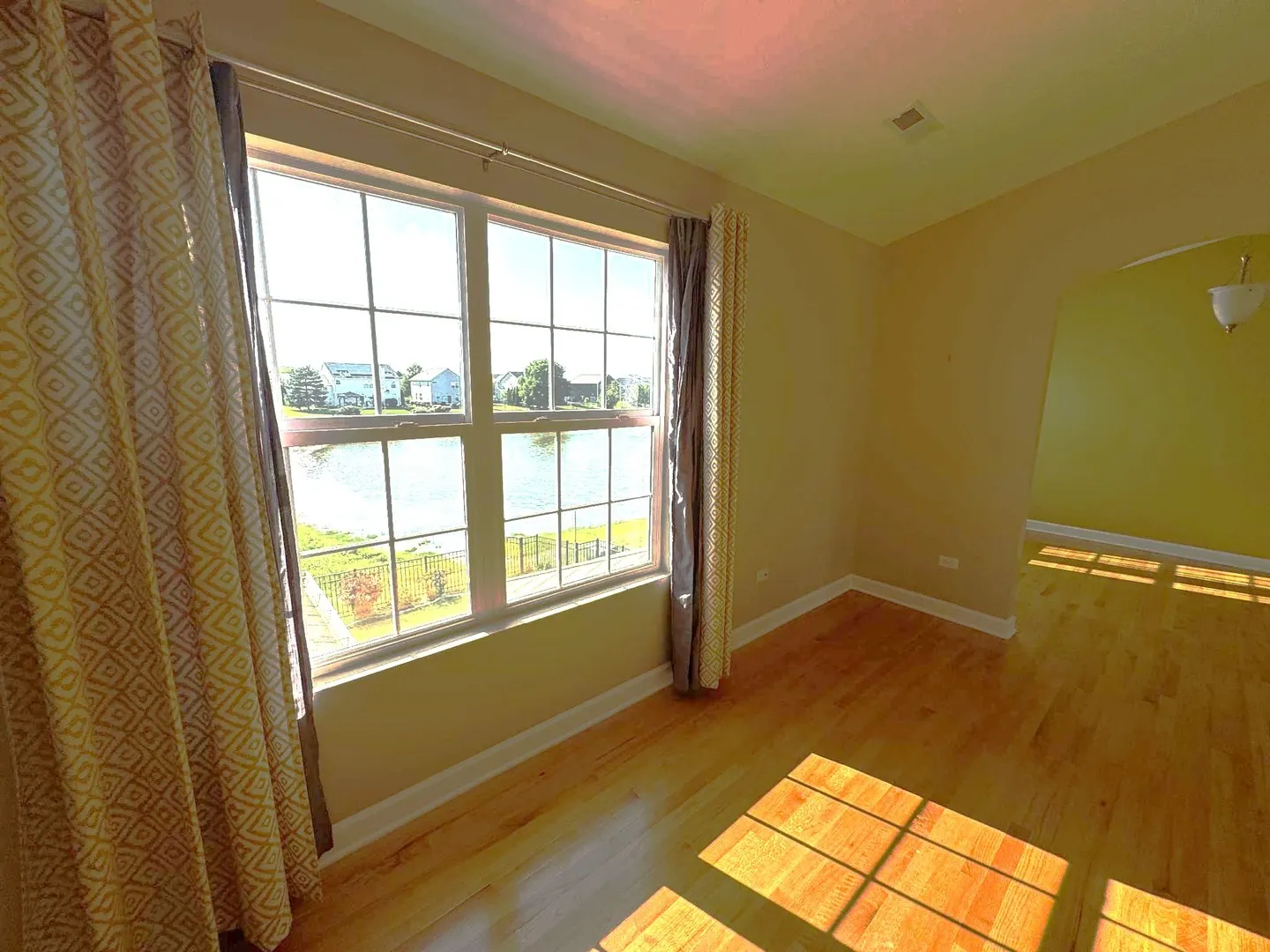 302 Hemlock Lane IL