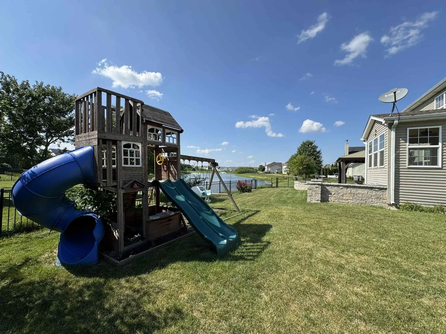 302 Hemlock Lane IL