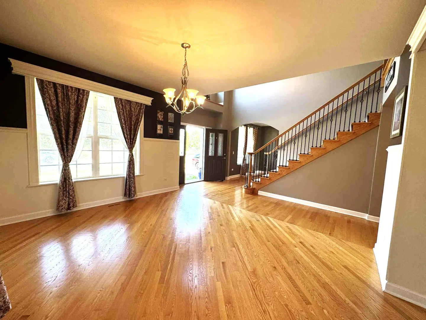 302 Hemlock Lane IL