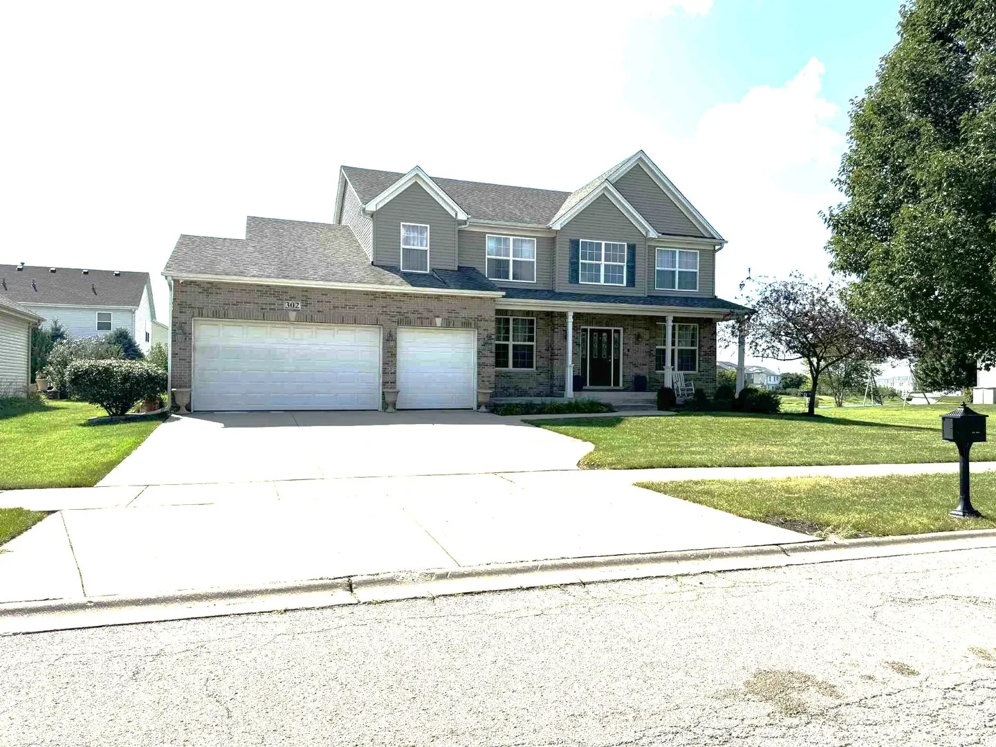 302 Hemlock Lane IL