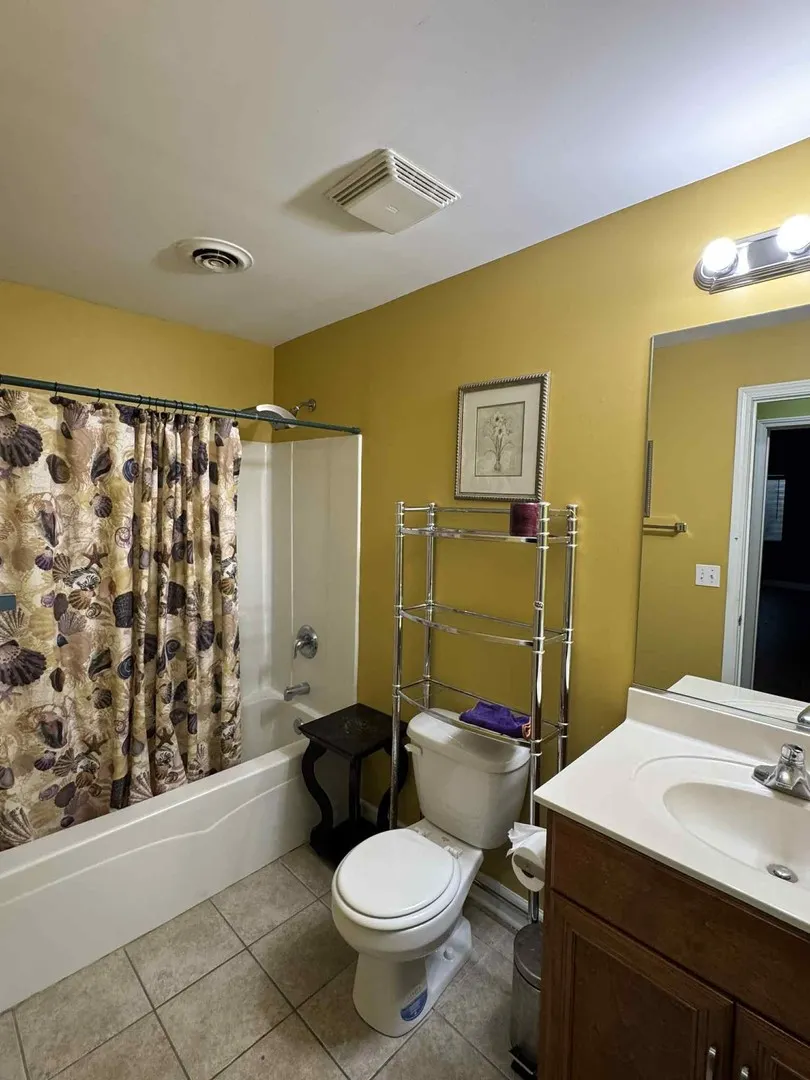 302 Hemlock Lane IL