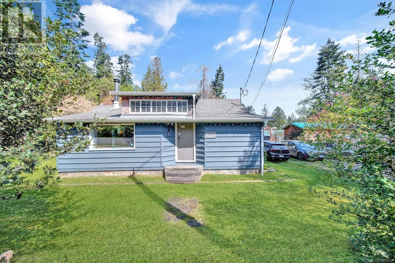 6931 Island Hwy W