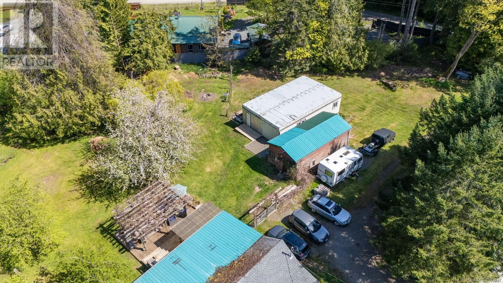 6931 Island Hwy W