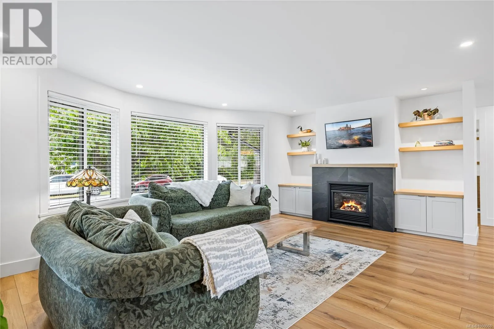 842 Mariner Way