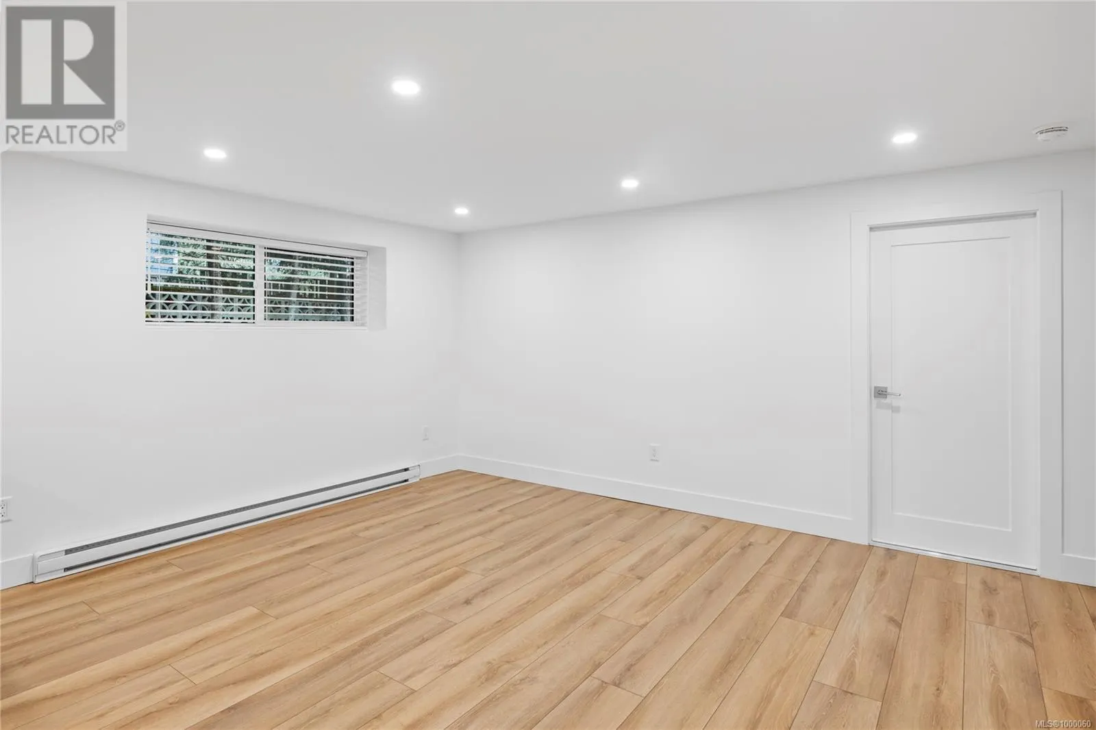 842 Mariner Way