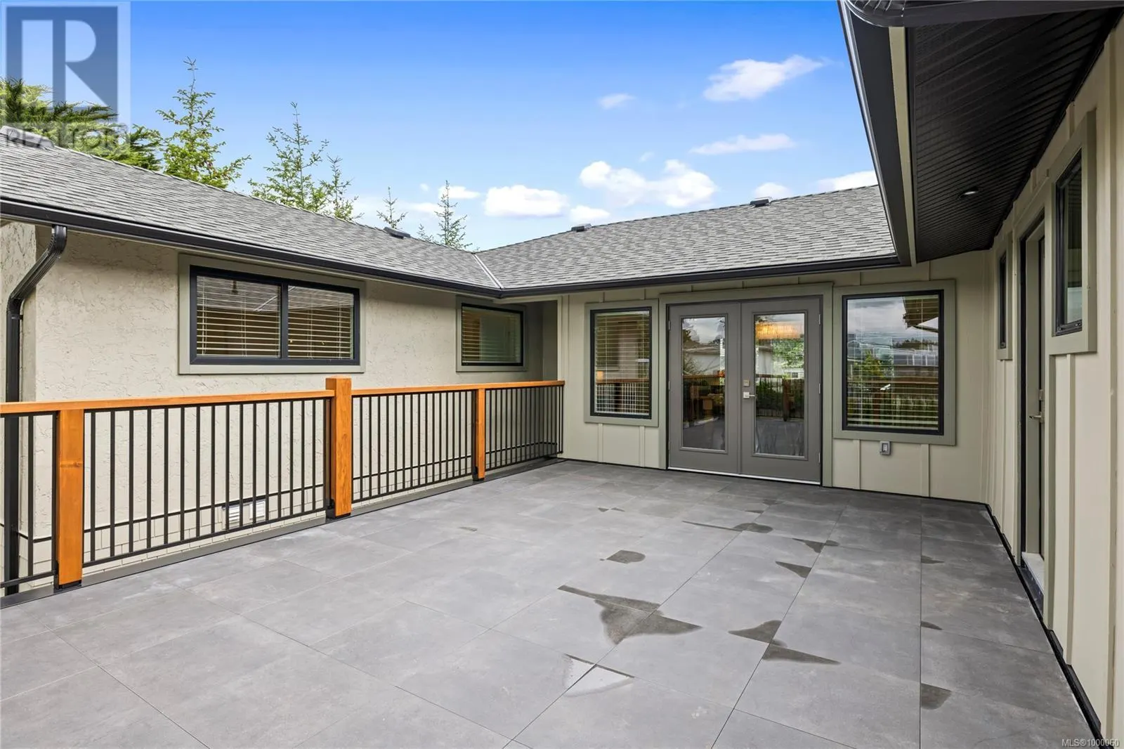 842 Mariner Way