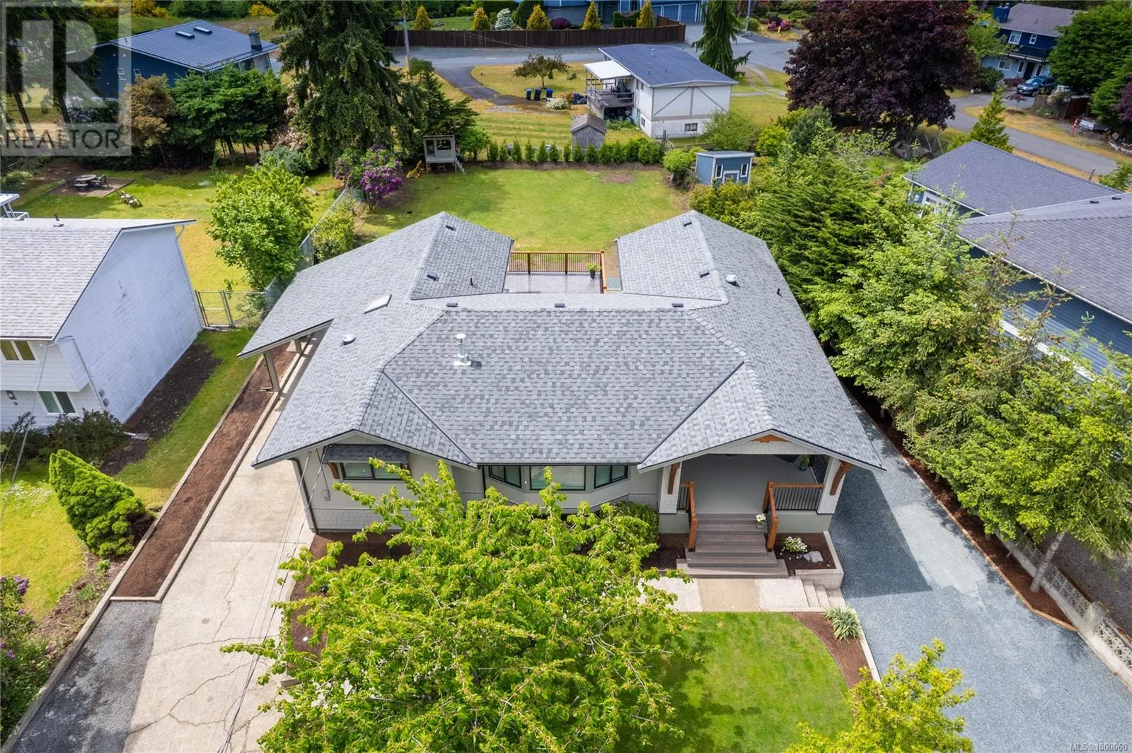 842 Mariner Way