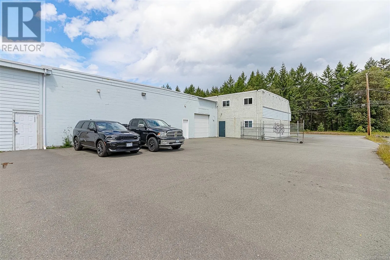 5,6,7,8 1210 Industrial Way