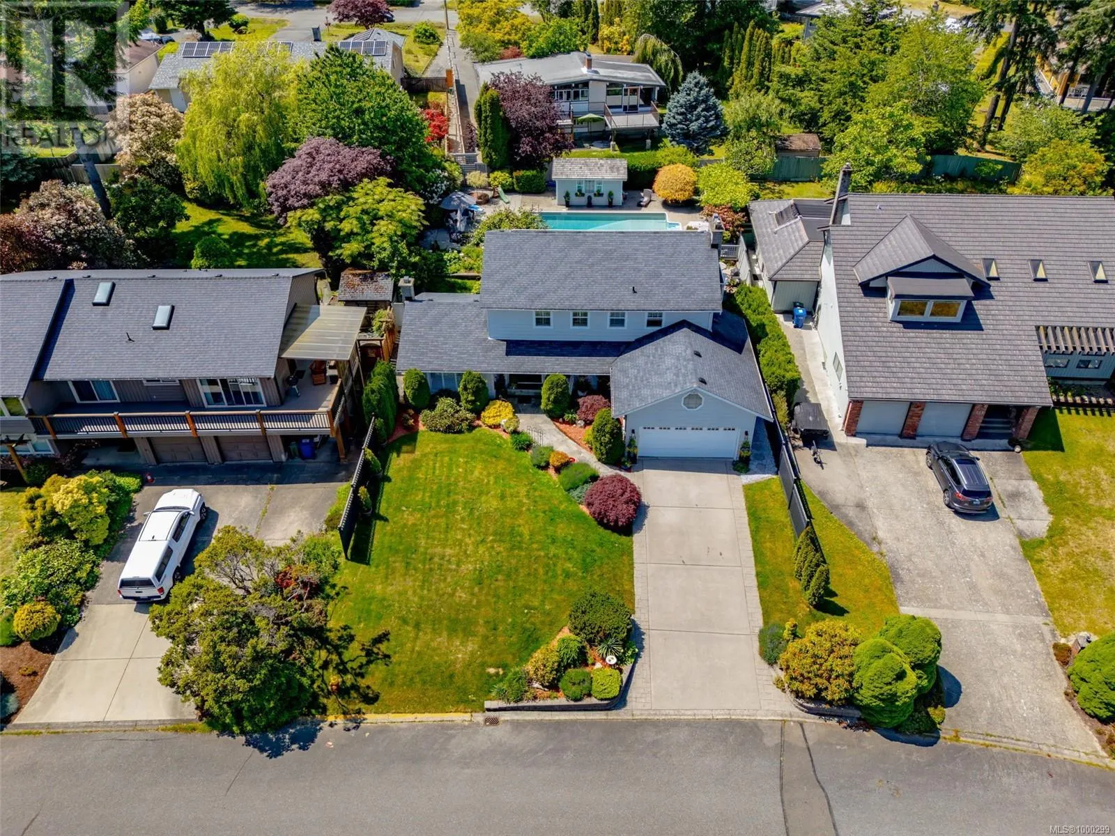 221 Blairgowrie Pl