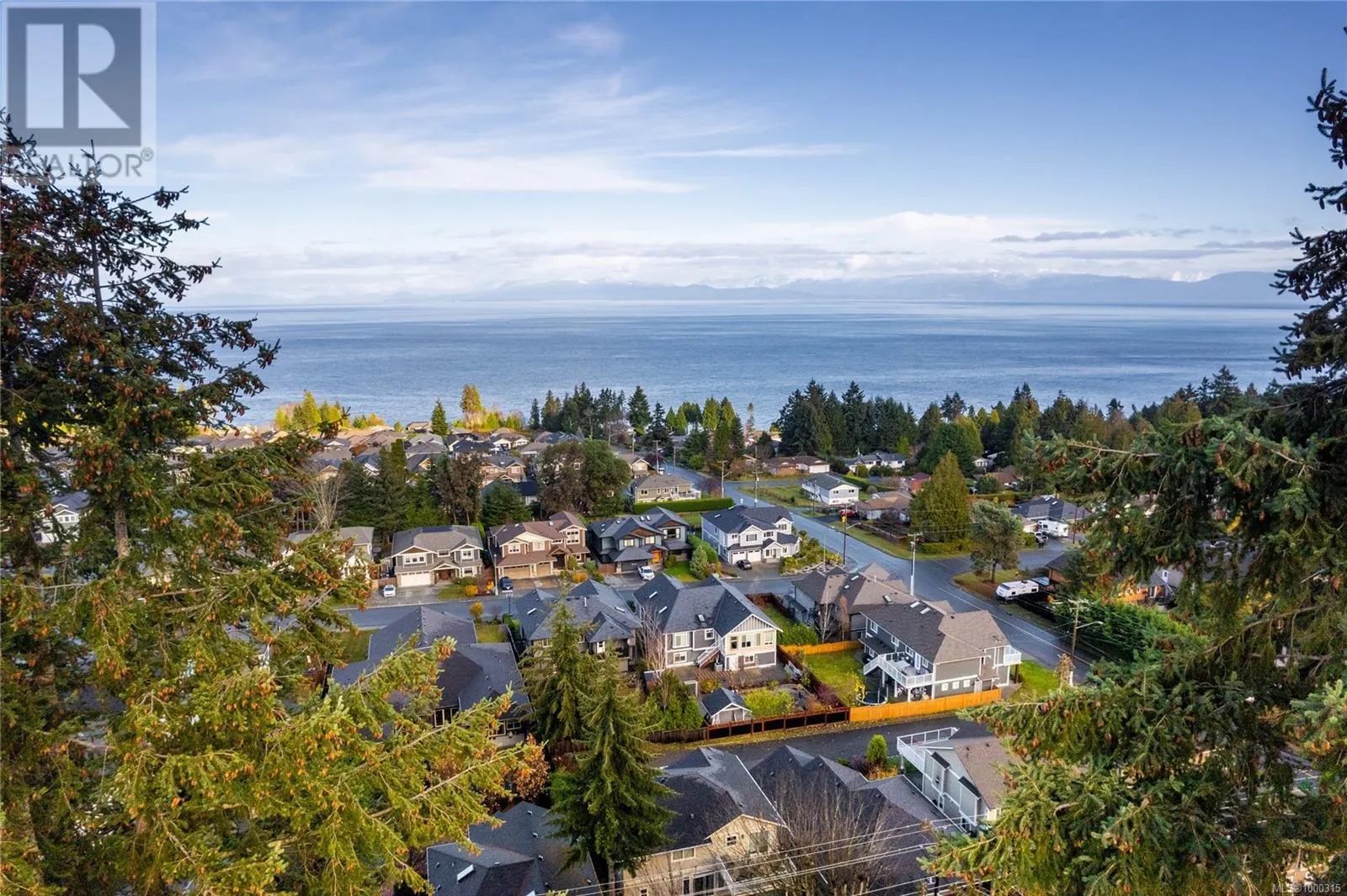 5611/5621 Hammond Bay Rd