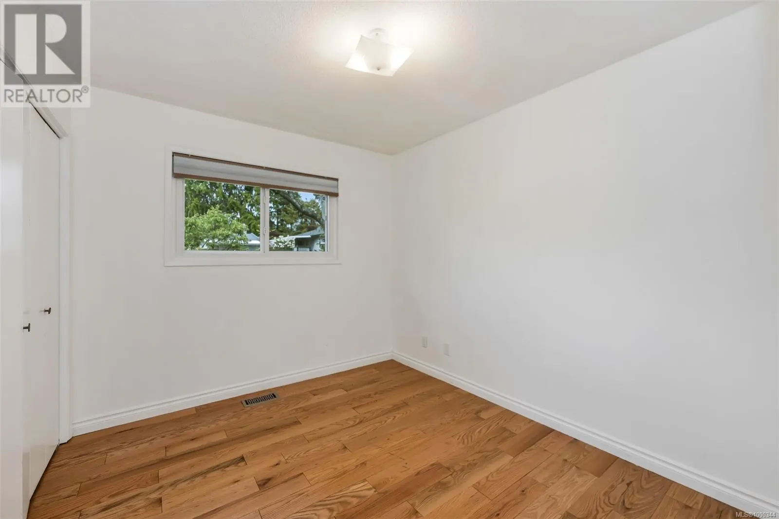 1616 Sarita Pl