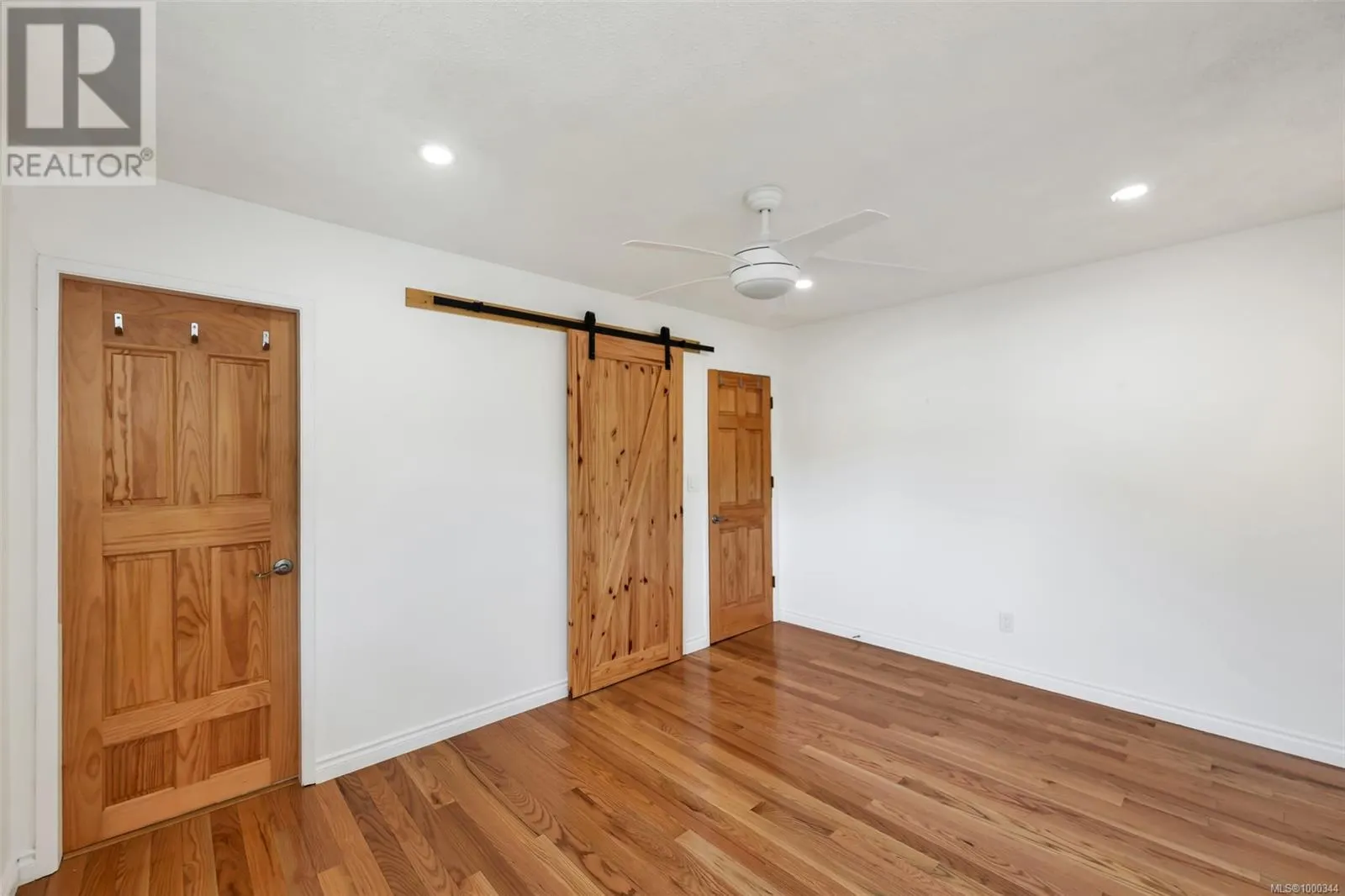1616 Sarita Pl