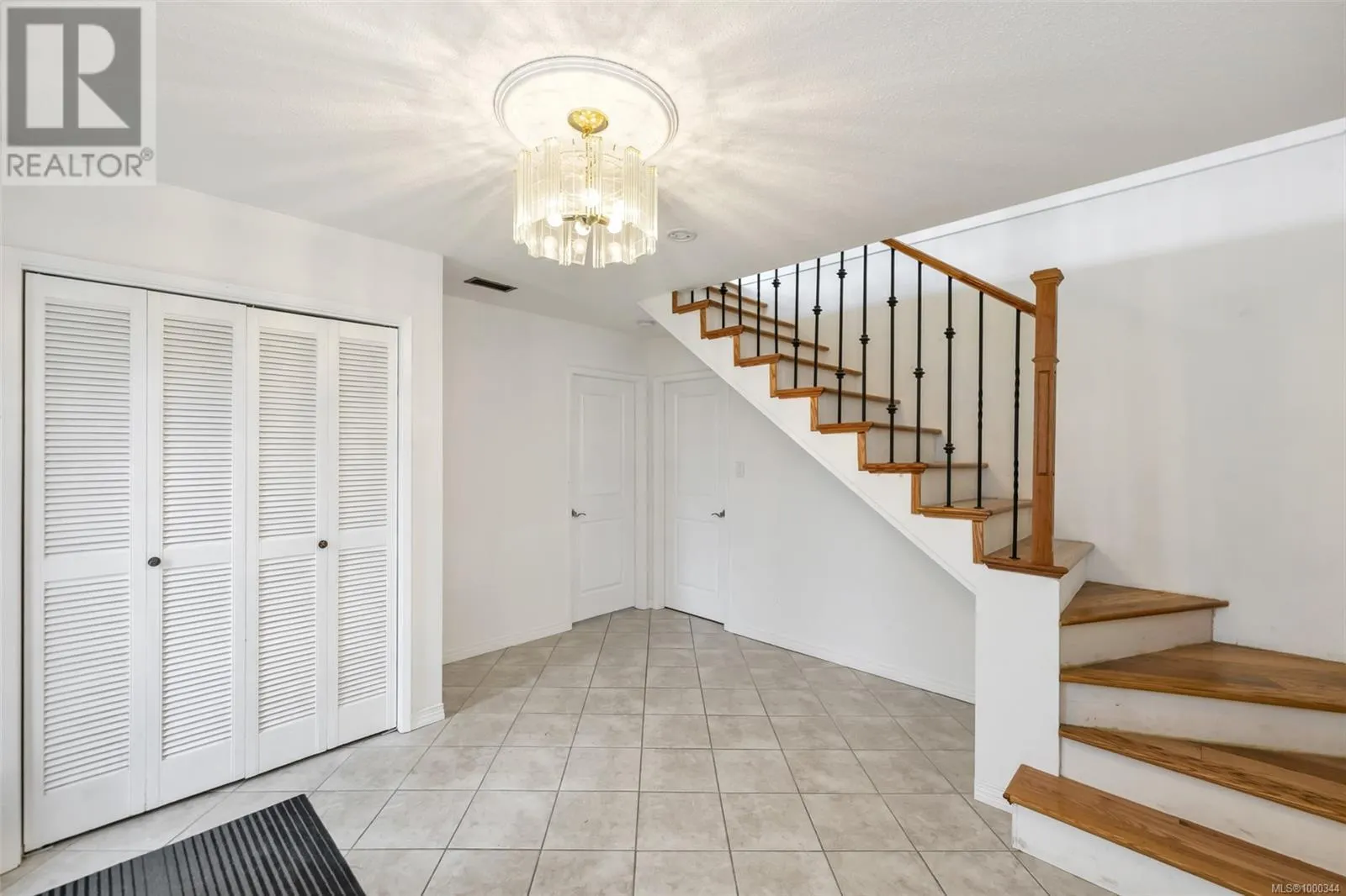1616 Sarita Pl