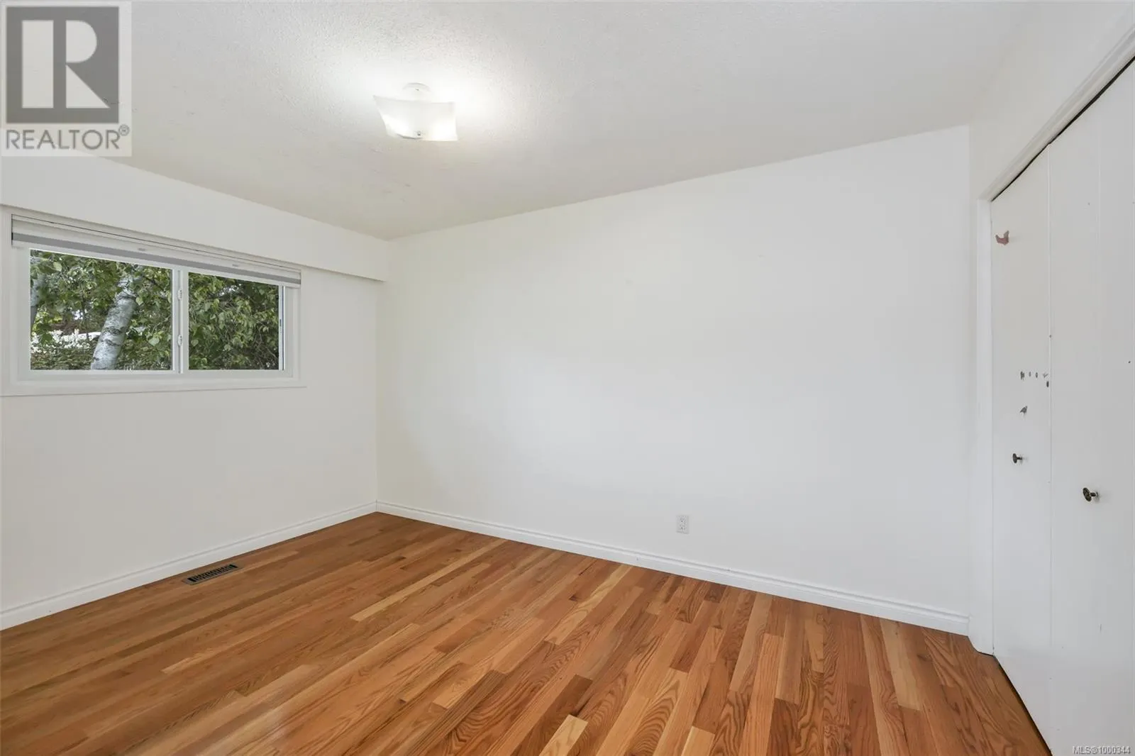 1616 Sarita Pl
