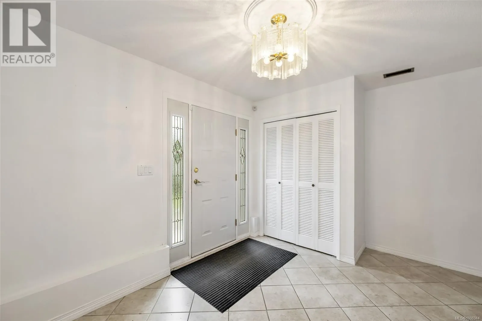 1616 Sarita Pl
