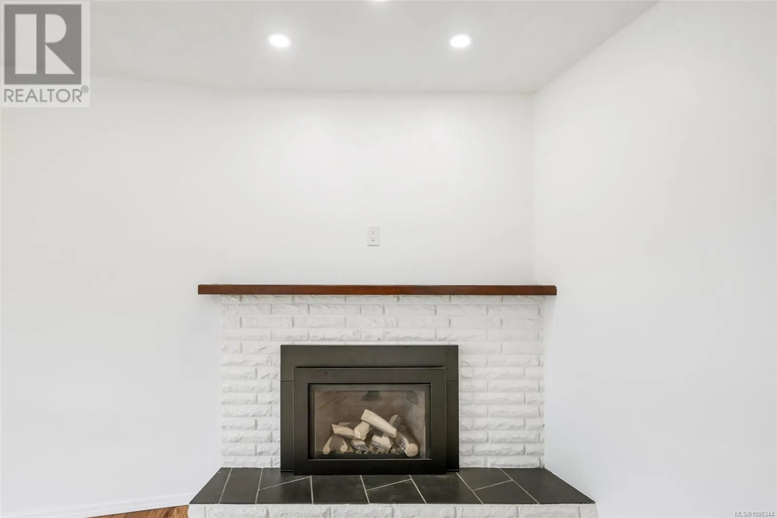 1616 Sarita Pl