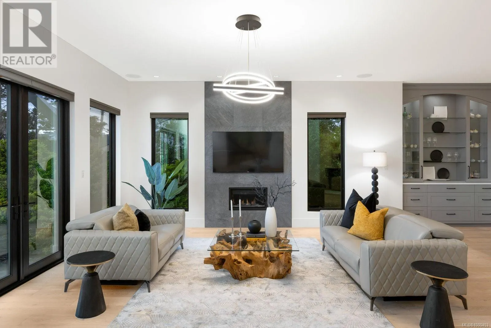 418 Beach Dr
