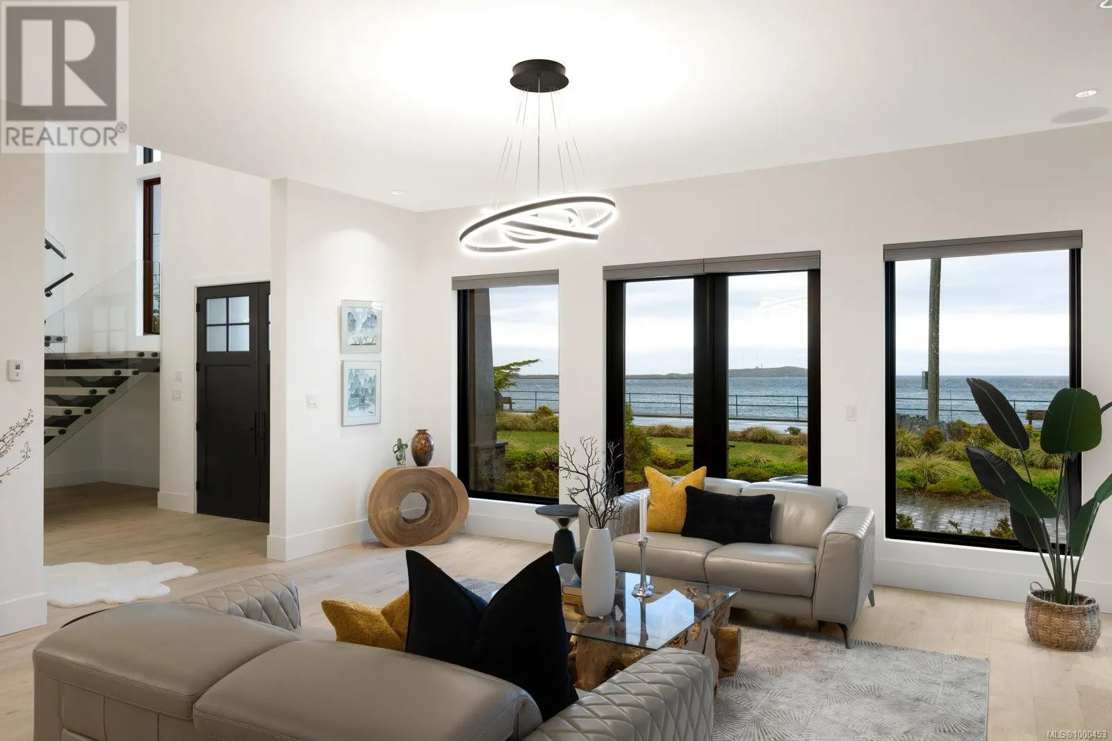 418 Beach Dr