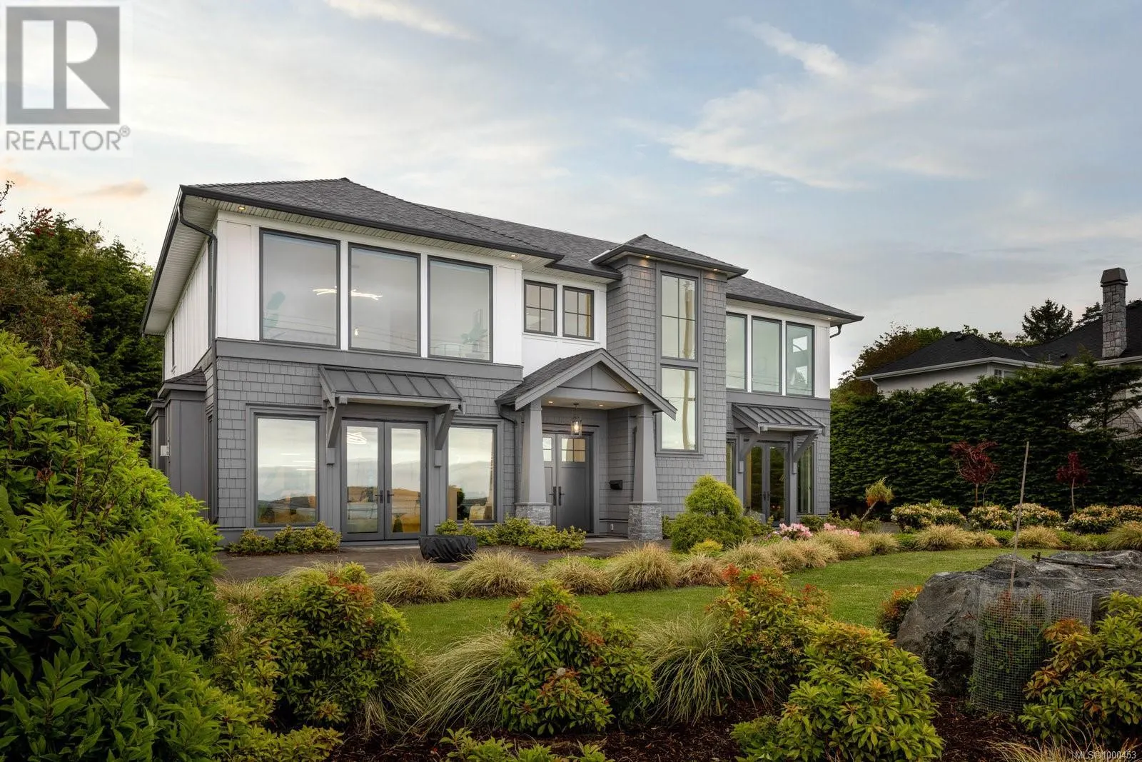 418 Beach Dr