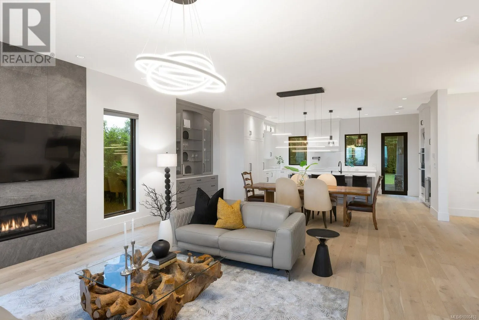 418 Beach Dr