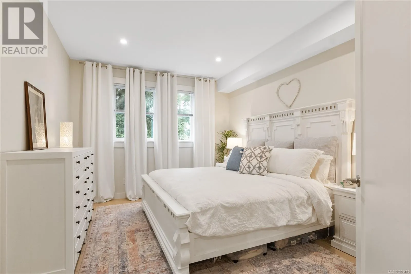 5388 Song Sparrow Way