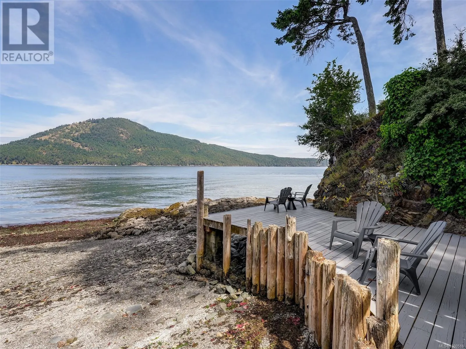 792 Lands End Rd