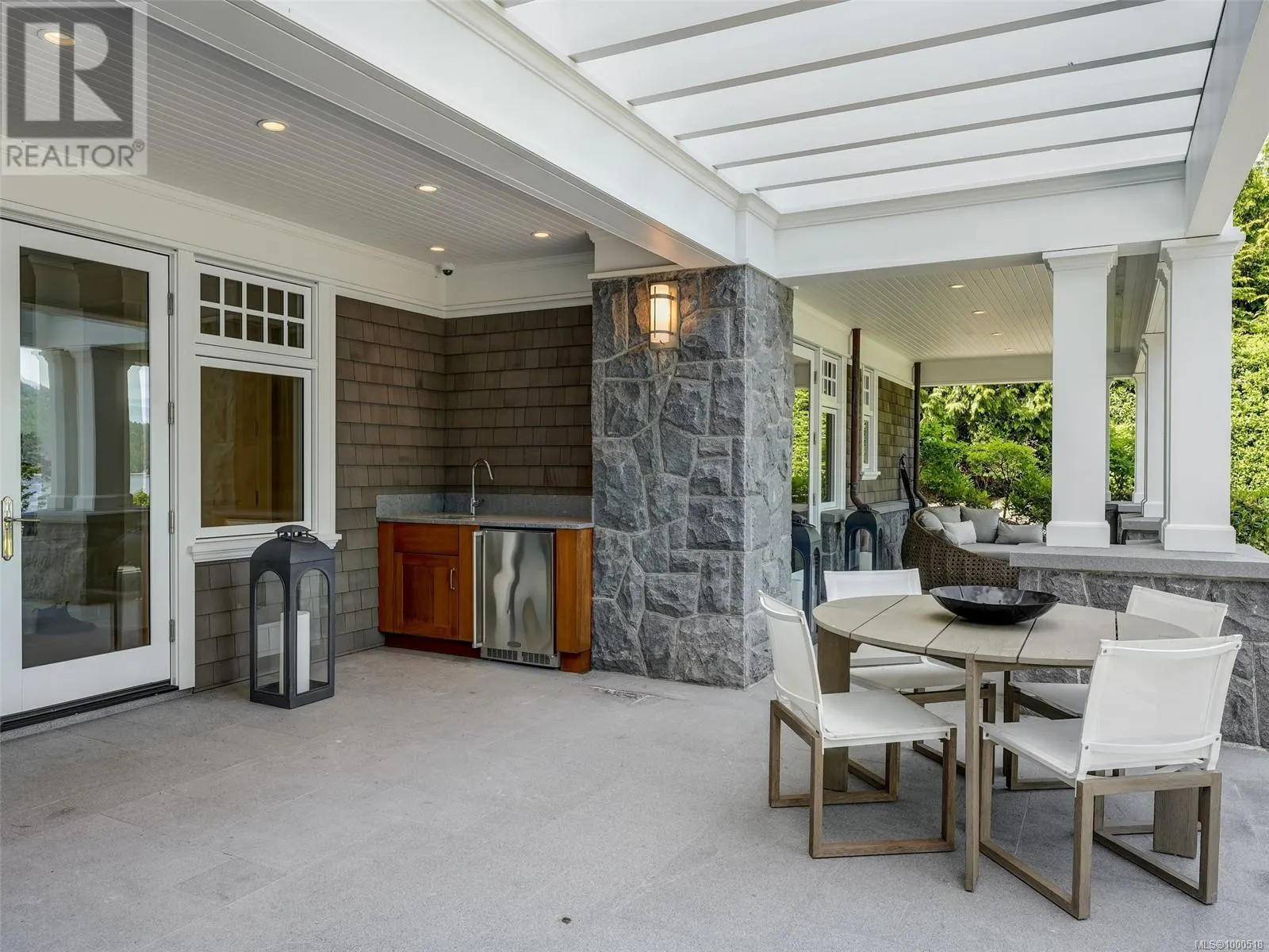 792 Lands End Rd
