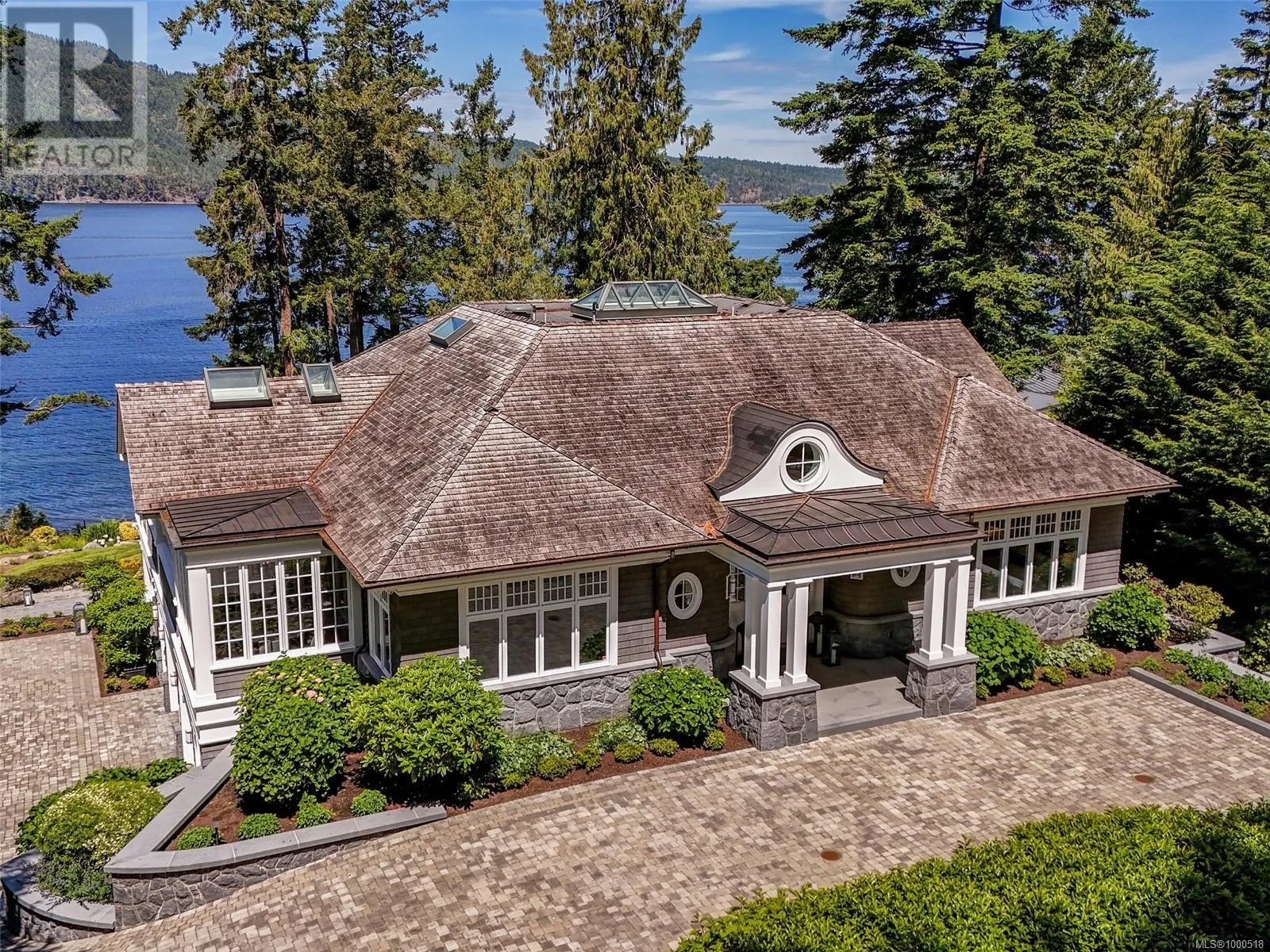 792 Lands End Rd