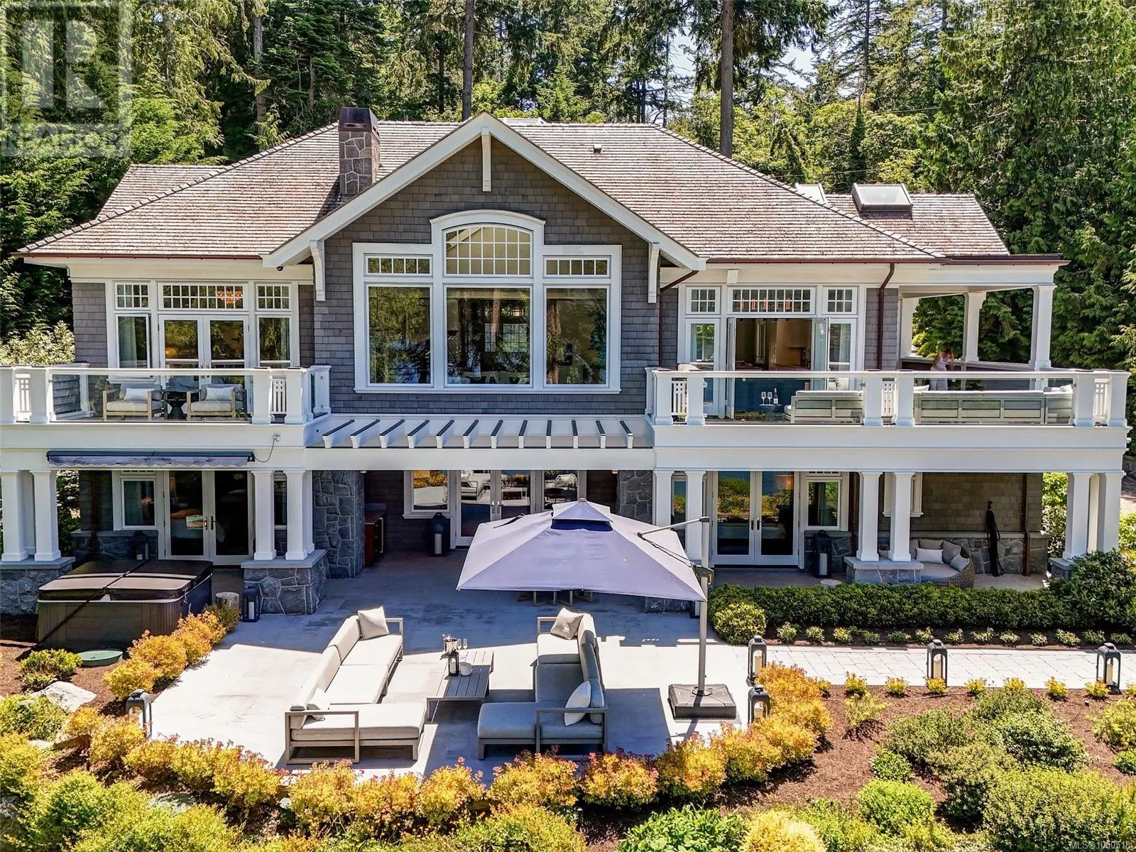 792 Lands End Rd