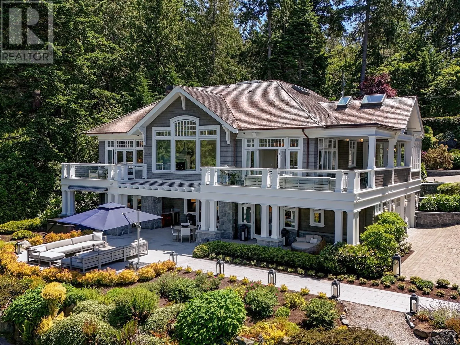 792 Lands End Rd