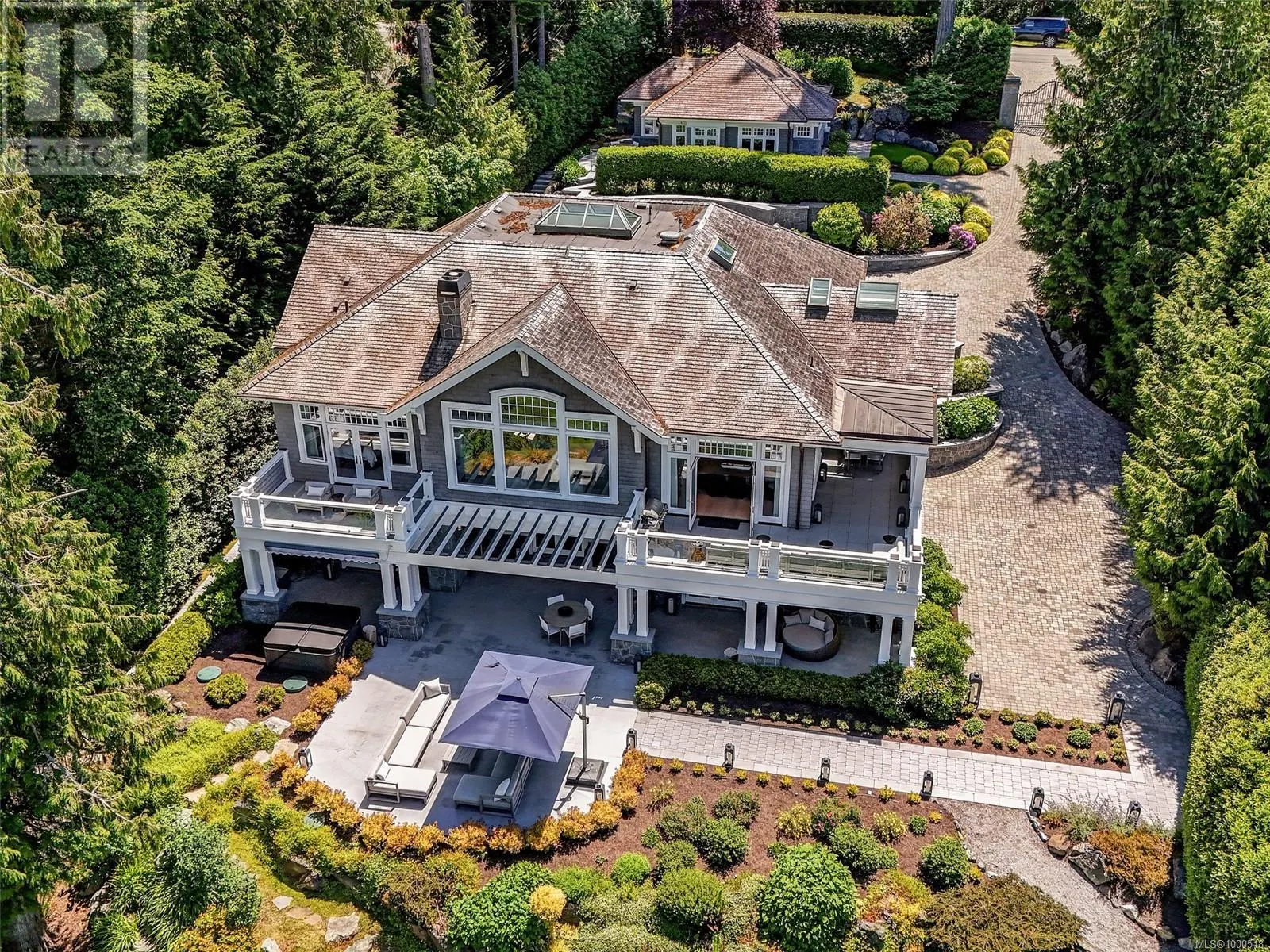 792 Lands End Rd
