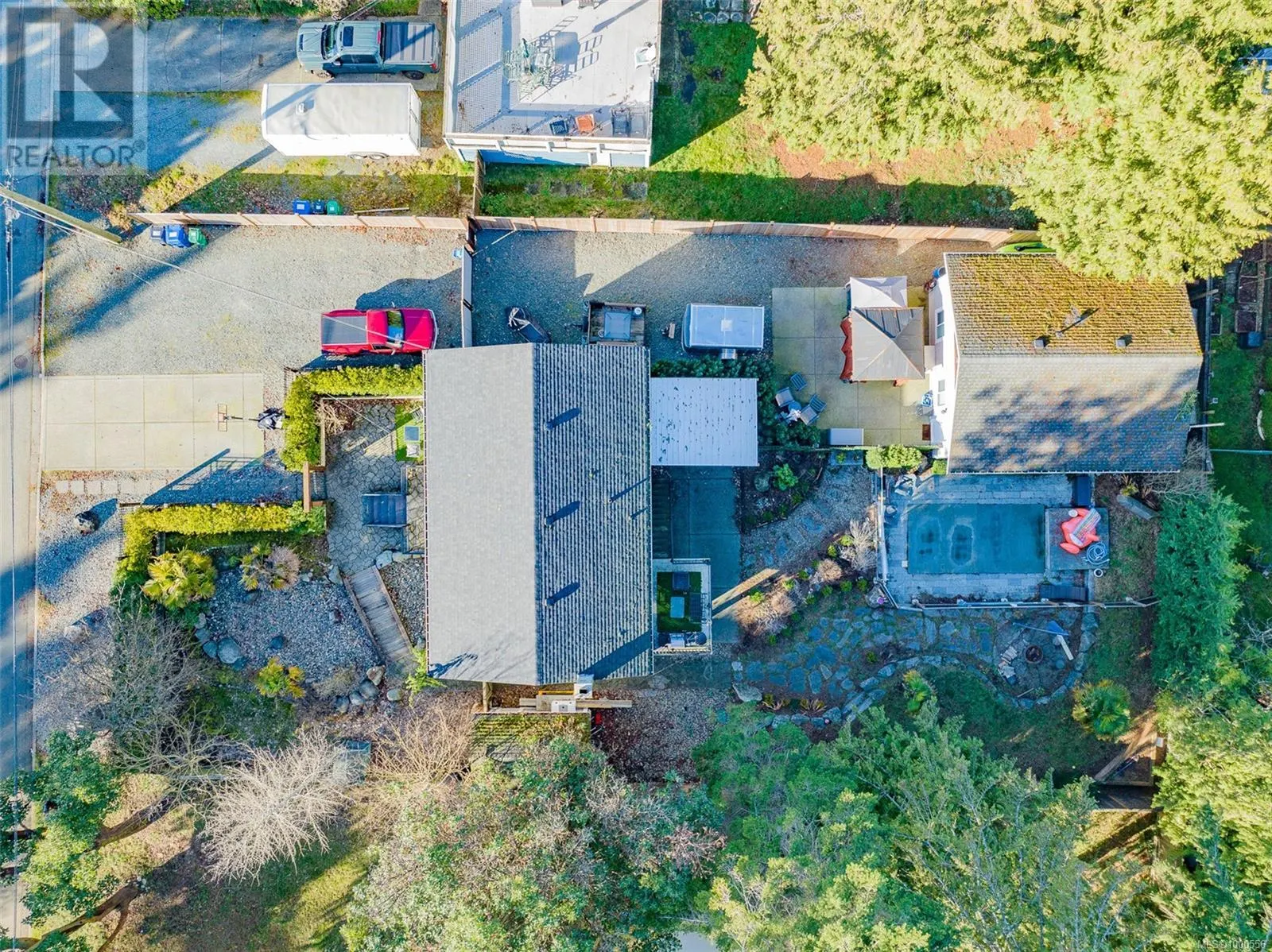 5862 Broadway Rd