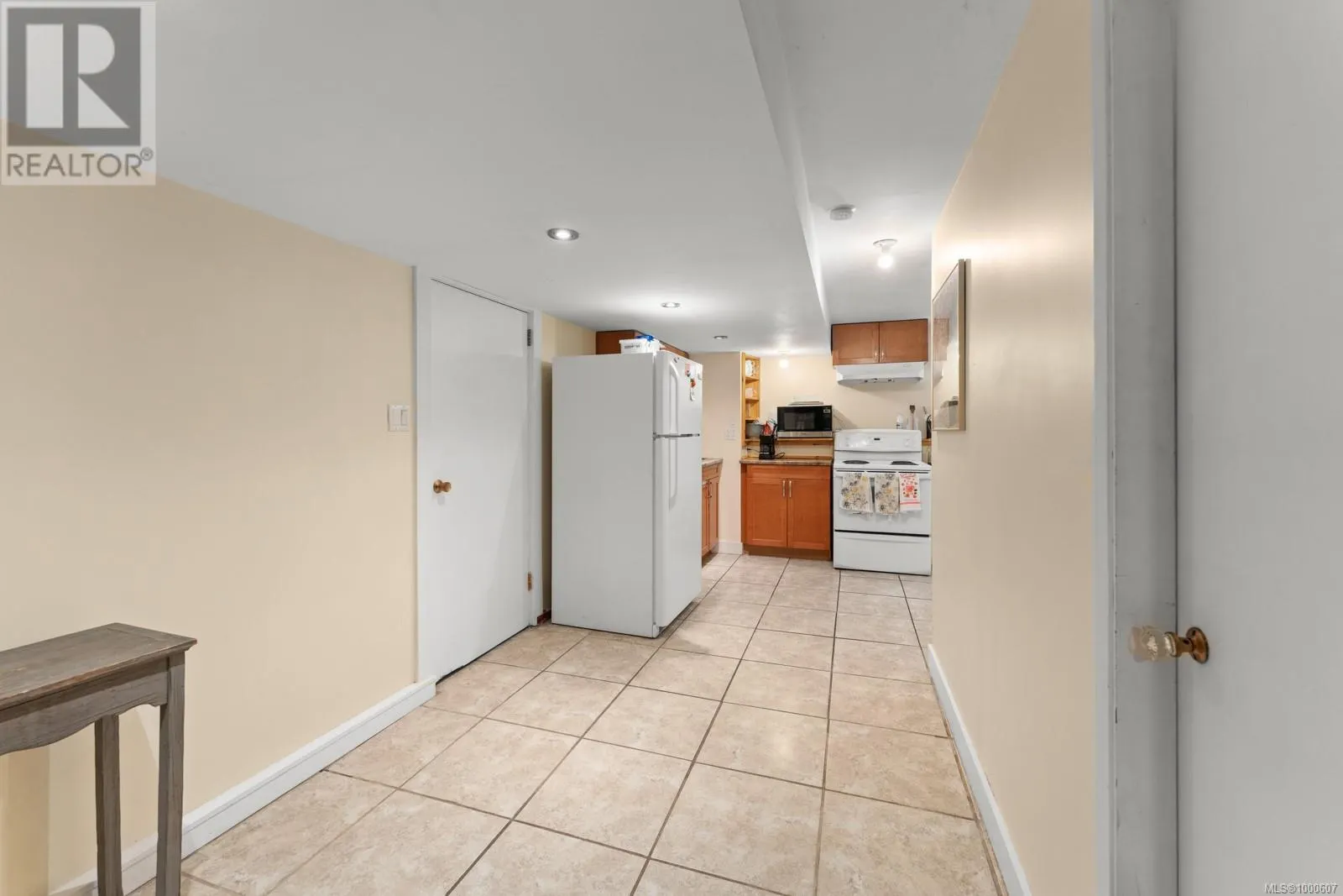 3352 Henderson Rd