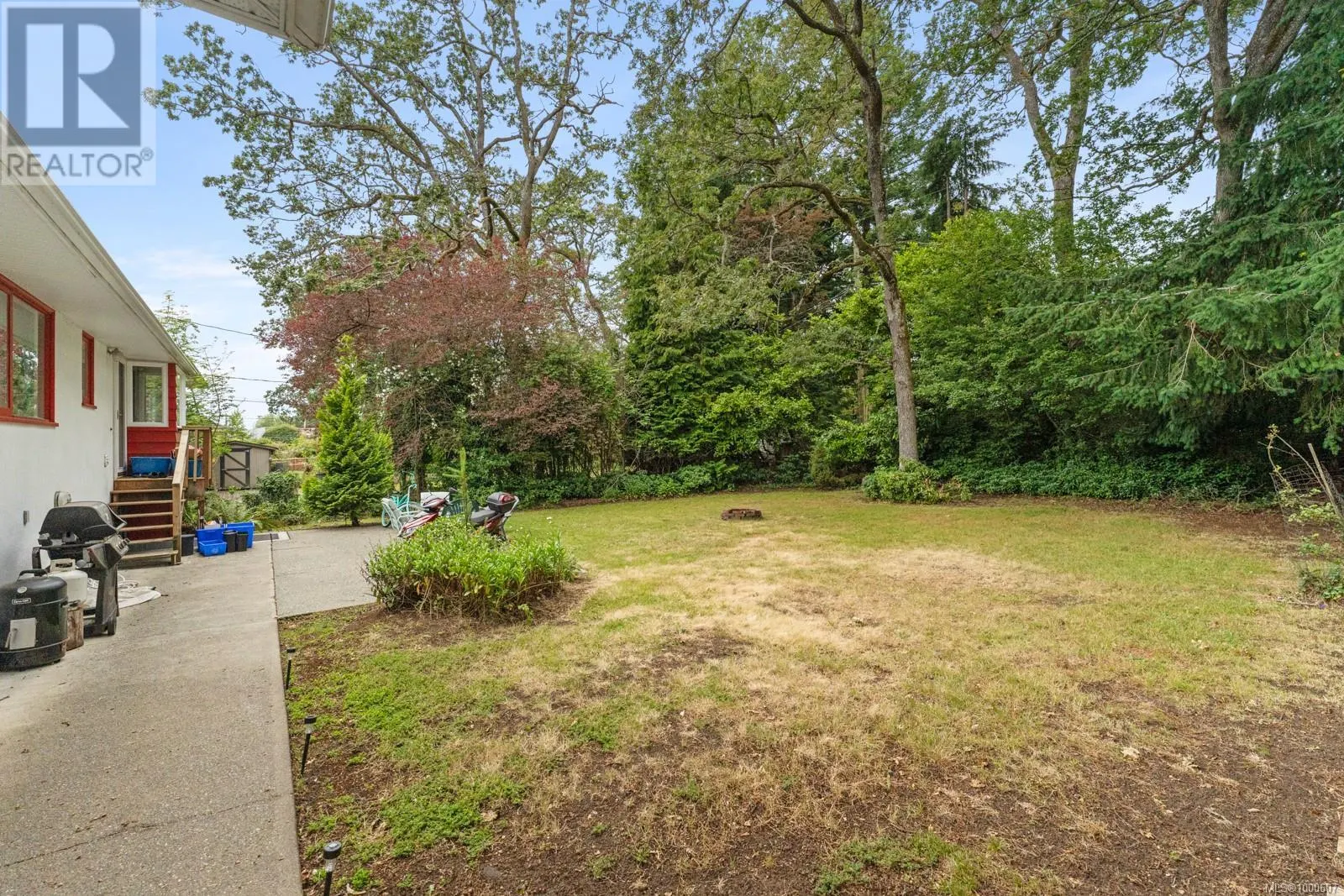 3352 Henderson Rd