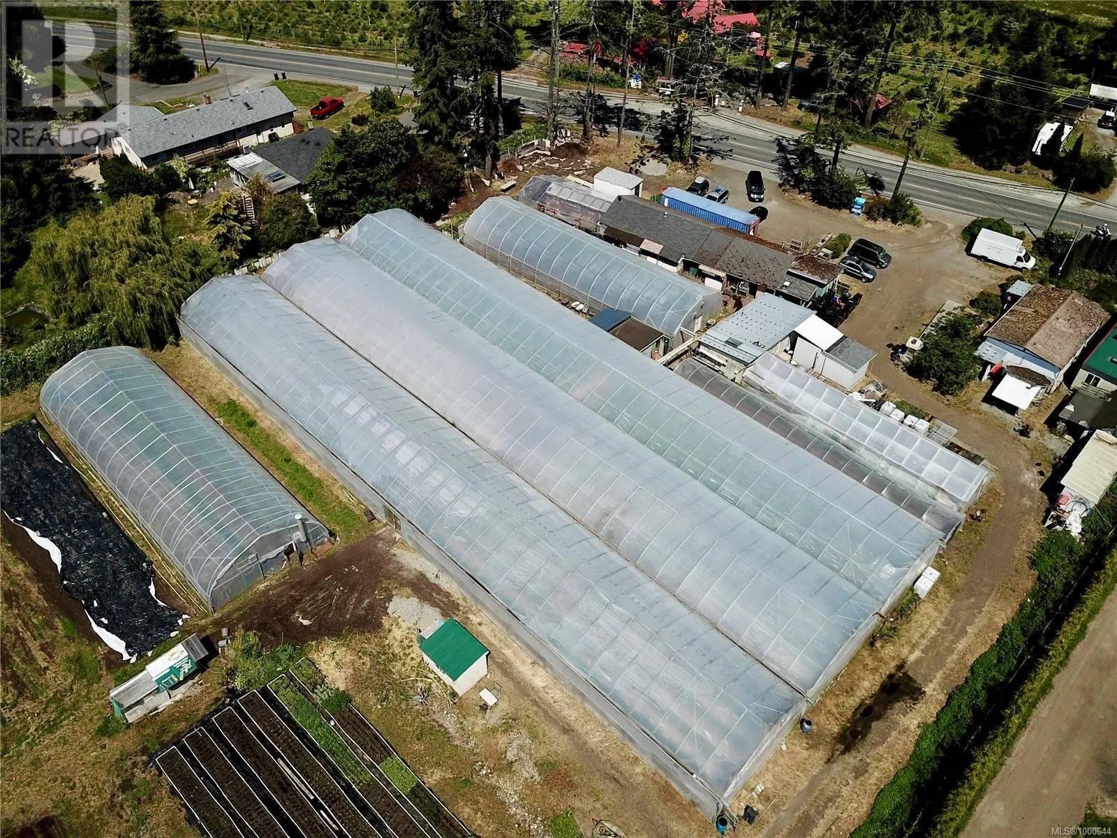8214 East Saanich Rd