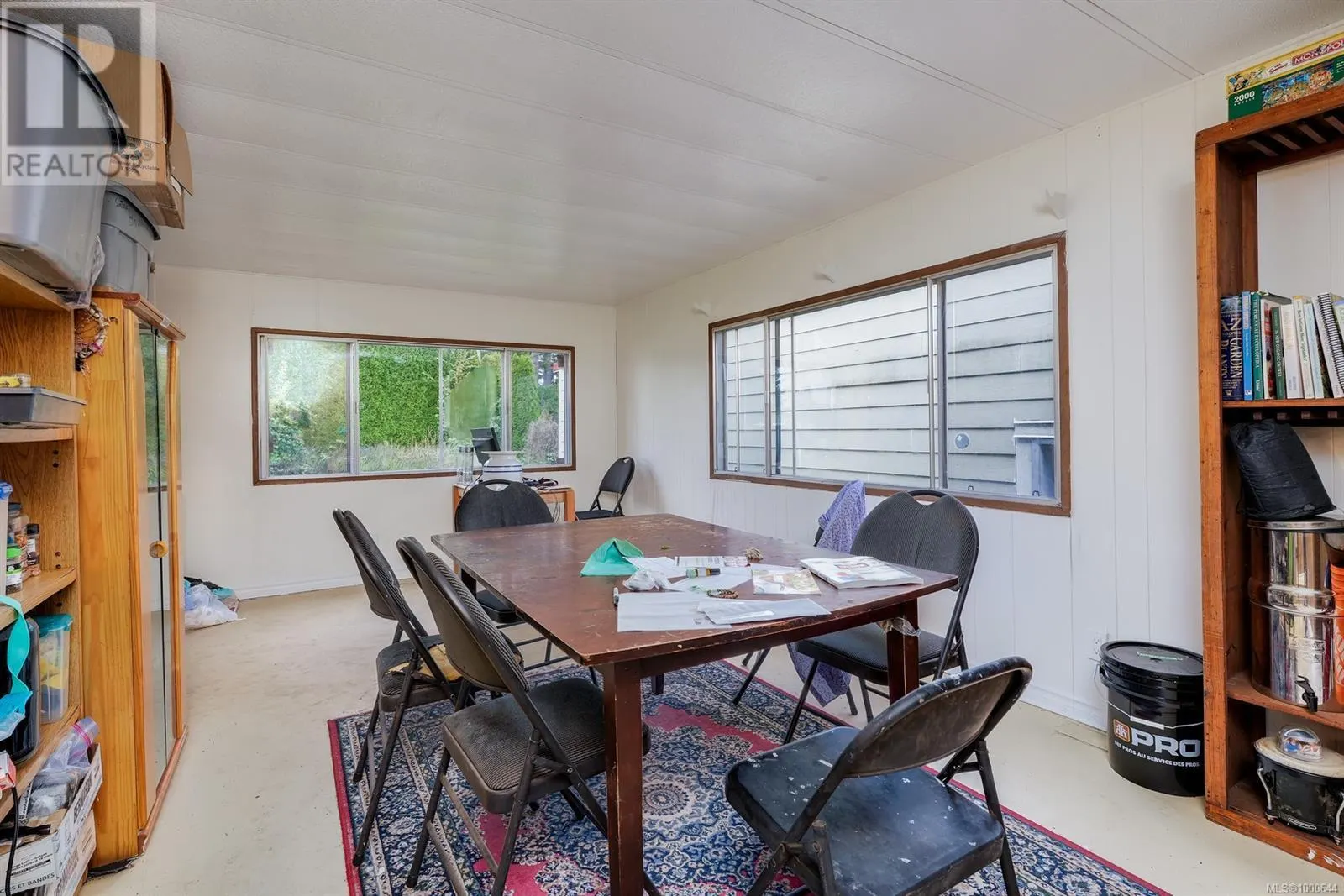 8214 East Saanich Rd