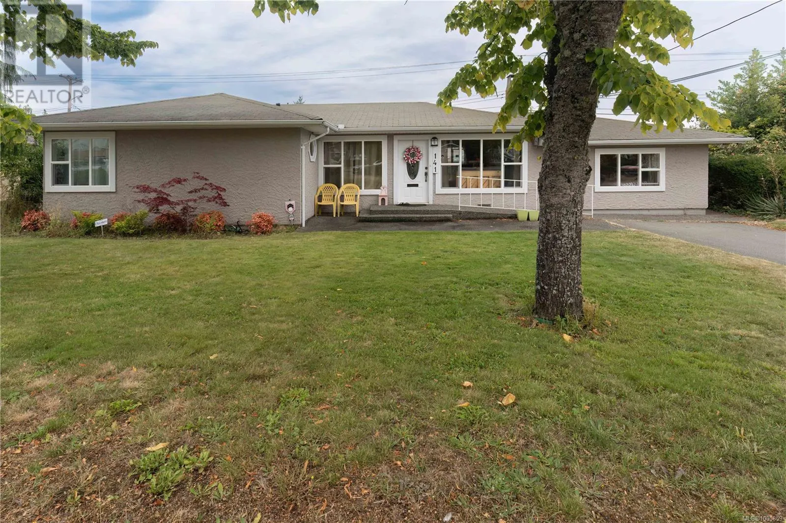 141 Jensen Ave E